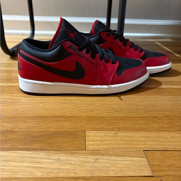 Nike Air Jordan Low Red Black Sneakers - Picture 1 of 4